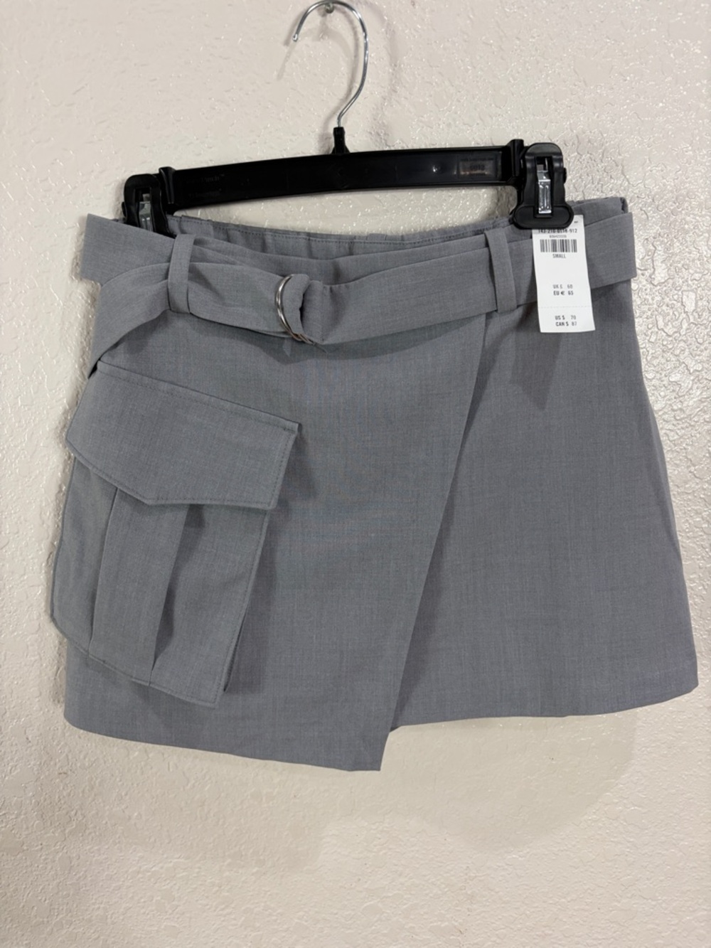 Abercrombie High-Waist Gray Belted Cargo Skirt-Skort,Size S.